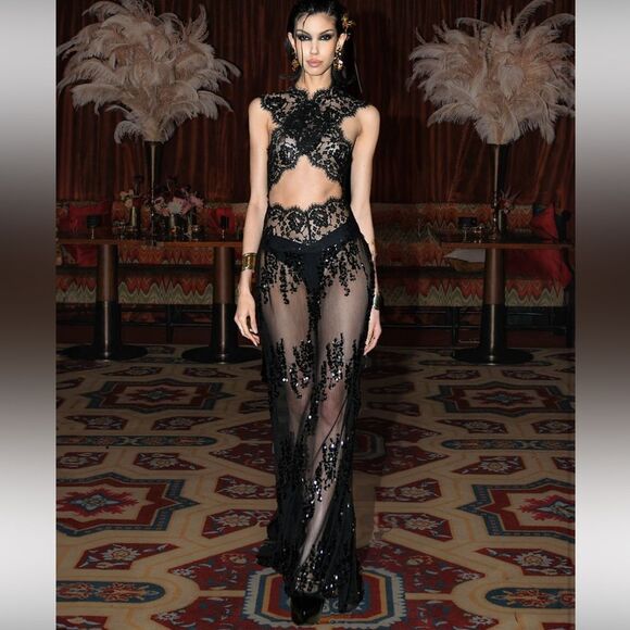 Bronx and Banco Dresses & Skirts - NWOT BRONX AND BANCO Naia Chic Black Lace Sheer Cutout Gown
